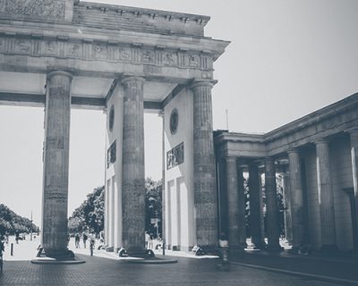 berlin_brandenburger_tor_duotone.jpg